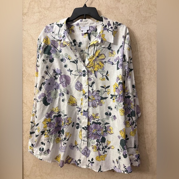 Liz Claiborne  Floral Button Down Shirt(Pit to pit 29”
Length 29”) - Picture 1 of 5